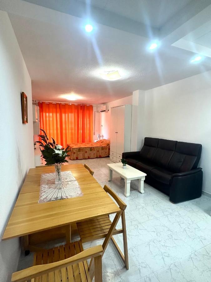 Apartamento Estudio A 1 Minuto De La Playa Torrevieja Exterior foto